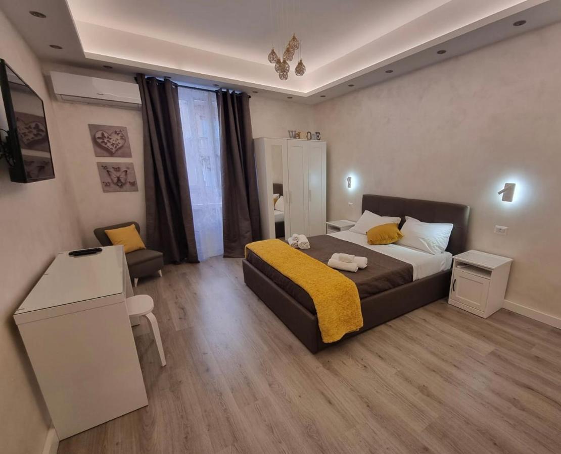 Apartment Close To The Coloseum, 2 Minutes Walk From Metro A Roma Exterior foto
