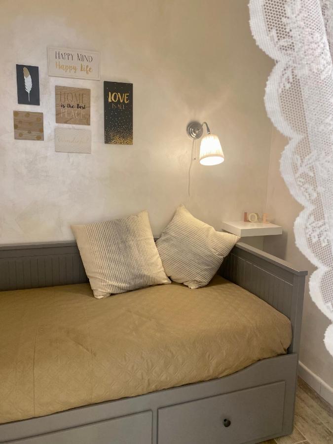 Apartment Close To The Coloseum, 2 Minutes Walk From Metro A Roma Exterior foto