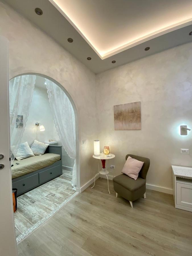 Apartment Close To The Coloseum, 2 Minutes Walk From Metro A Roma Exterior foto