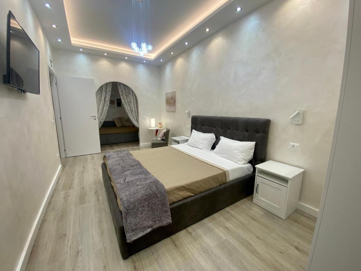 Apartment Close To The Coloseum, 2 Minutes Walk From Metro A Roma Exterior foto