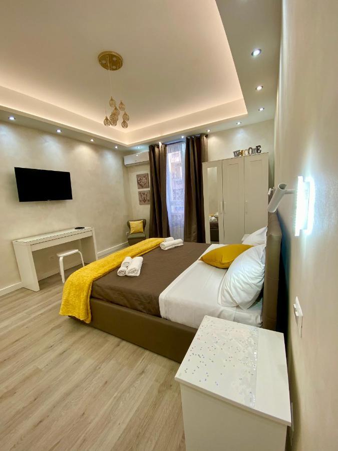 Apartment Close To The Coloseum, 2 Minutes Walk From Metro A Roma Exterior foto