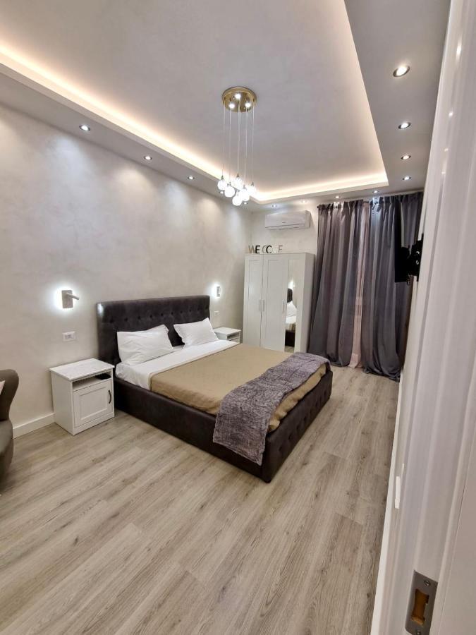 Apartment Close To The Coloseum, 2 Minutes Walk From Metro A Roma Exterior foto