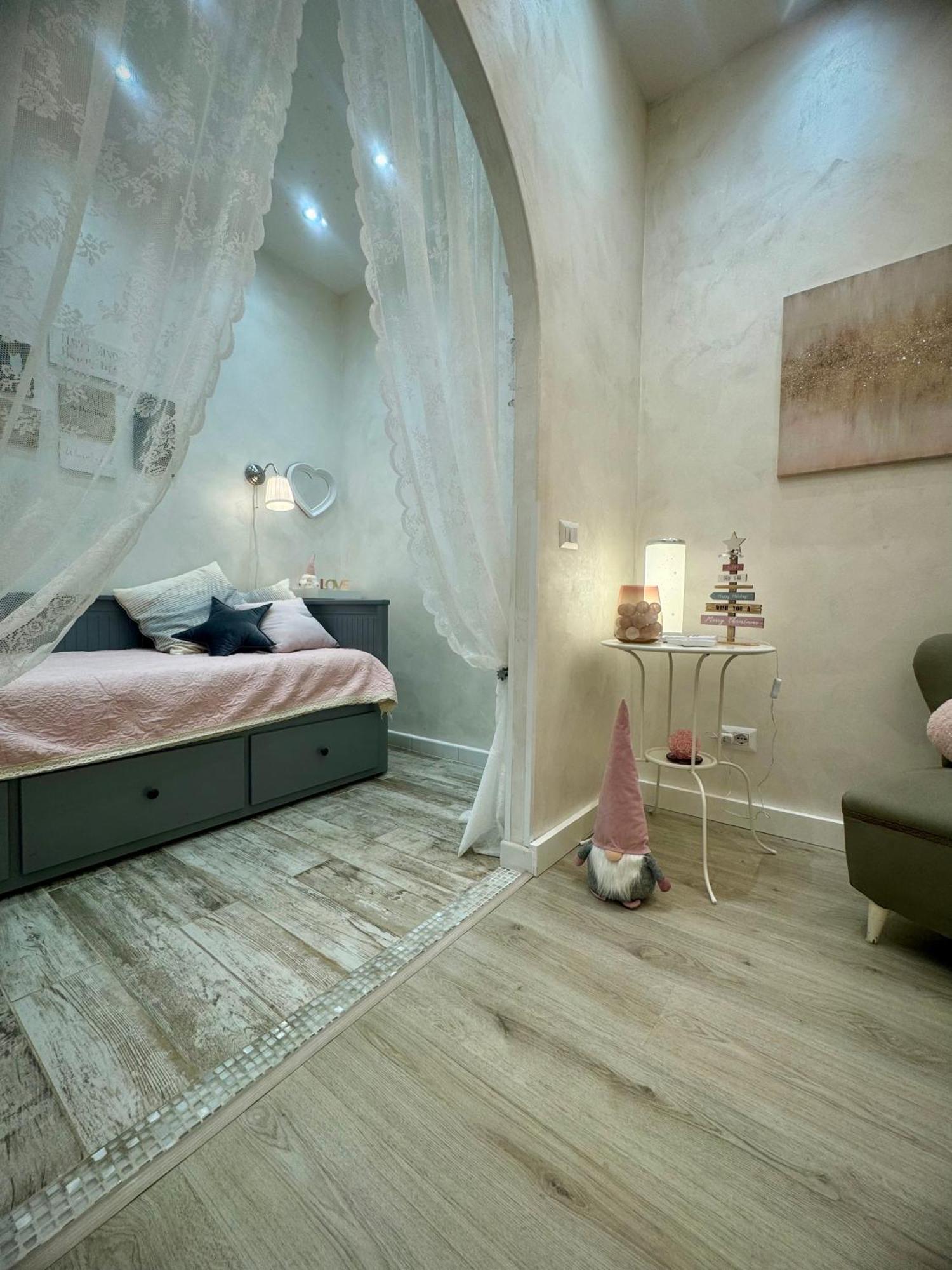 Apartment Close To The Coloseum, 2 Minutes Walk From Metro A Roma Exterior foto