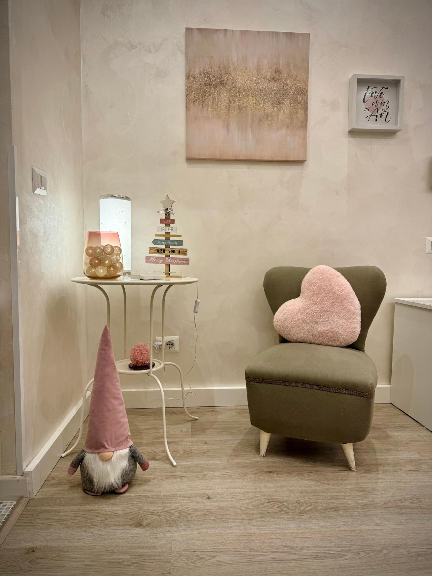 Apartment Close To The Coloseum, 2 Minutes Walk From Metro A Roma Exterior foto